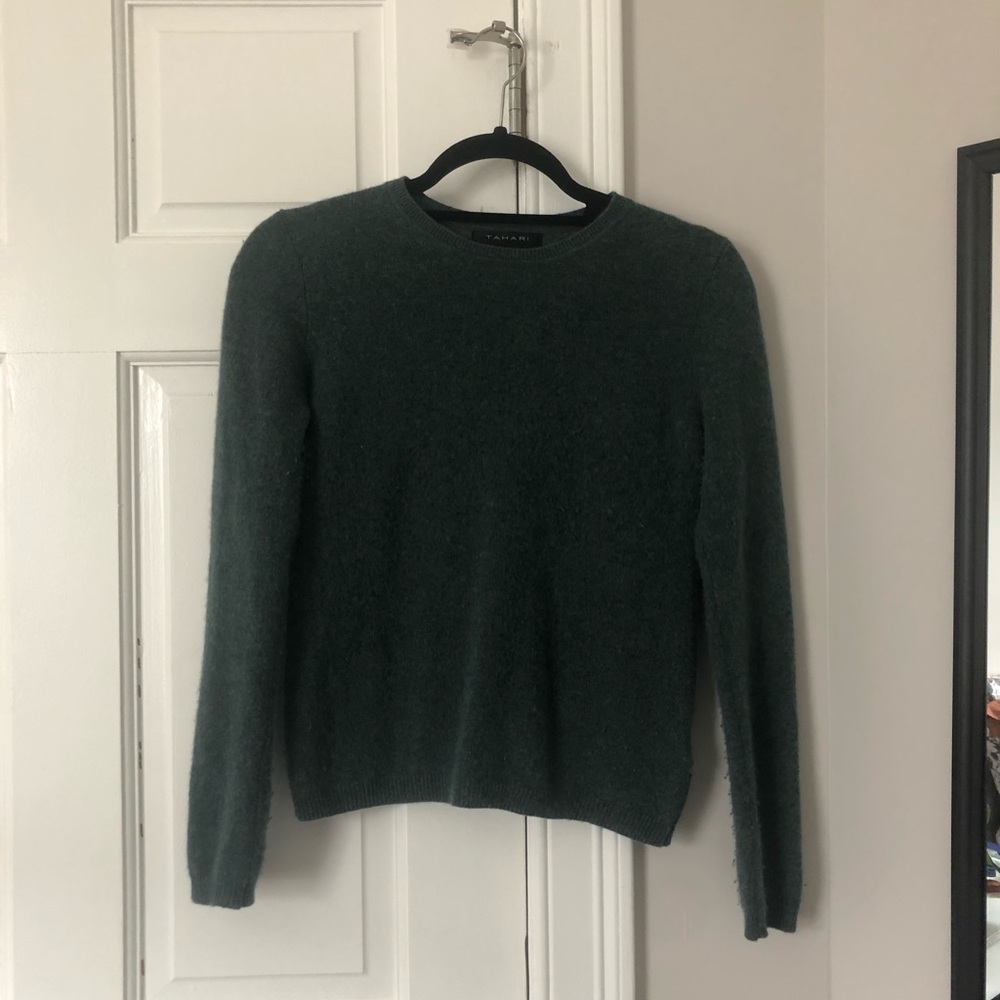 Green cashmere sweater